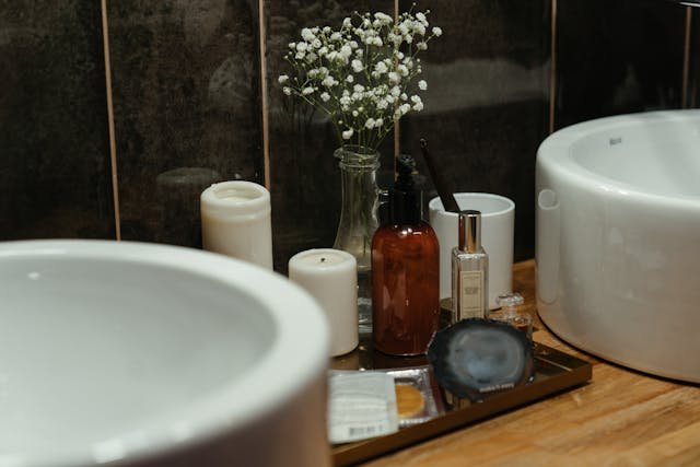 The Best Skincare Ingredients for Youthful and Radiant Skin