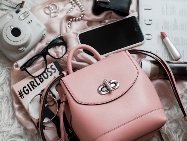 Makeup Bag Essentials: Must-Have Products for Every Beauty Junkie