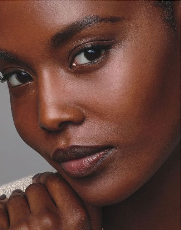 fmg Cashmere Under Eye Primer 3 fmg Cashmere Under Eye Primer - Image 3